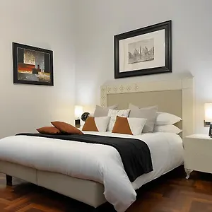 Maison Caesar - Exclusive 115 M2 , Rome Italy